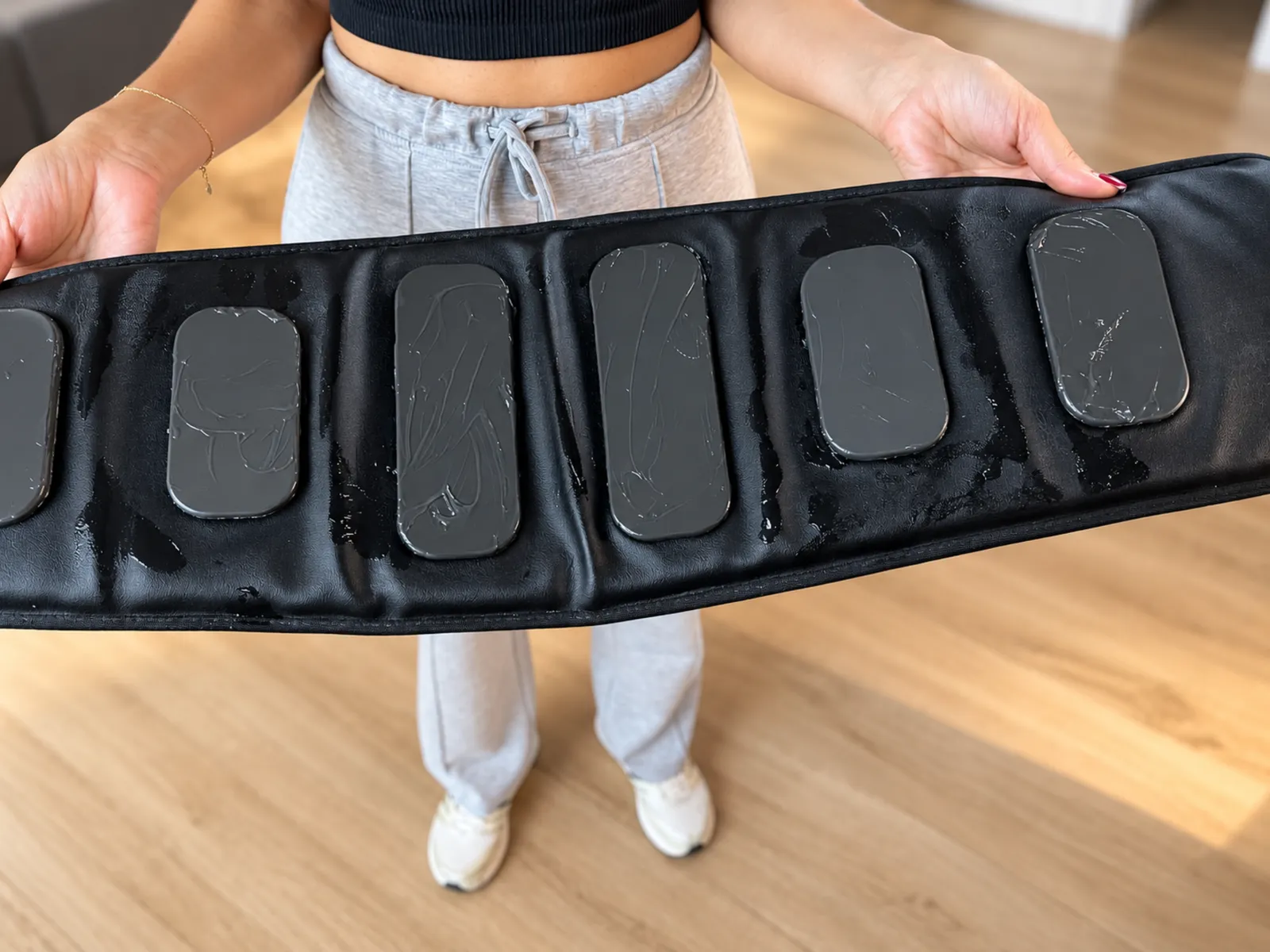 La ceinture Slim Sonic et ses plaques à ultrasons